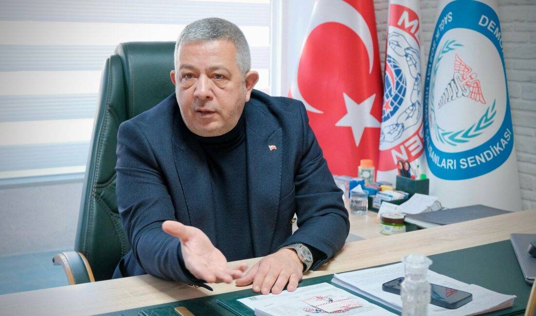 Başkan Togan Demircan’dan Ali Yalçın’a Sert Tepki Cumhuriyete yönelik açıklaması nedeniyle eleştirilerin hedefi olan Memur Sen Genel